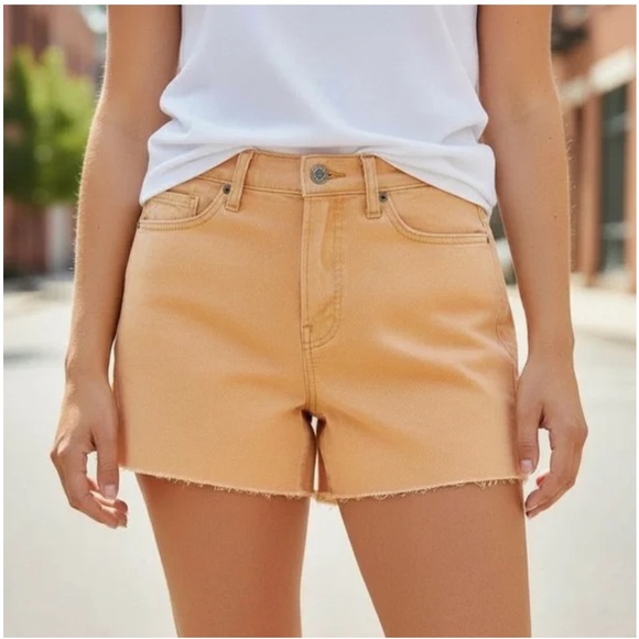 Old Navy Pants - Old Navy High-Rise OG Straight 3” Inseam Size: 10 Raw Hems